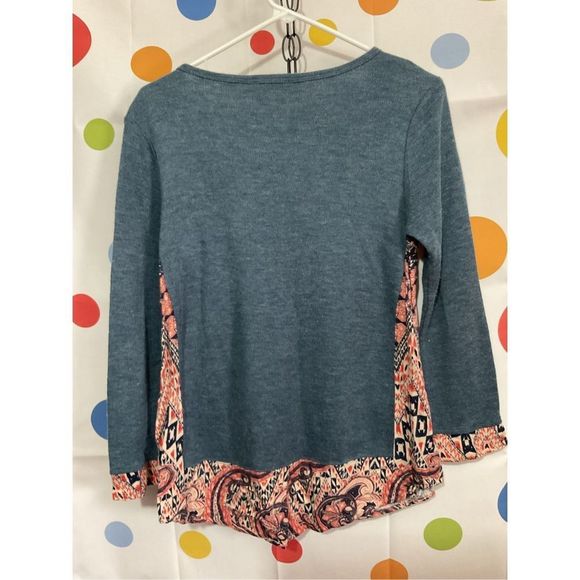 THML Size Small Sweater Top 🌷🍃 - Picture 11 of 12